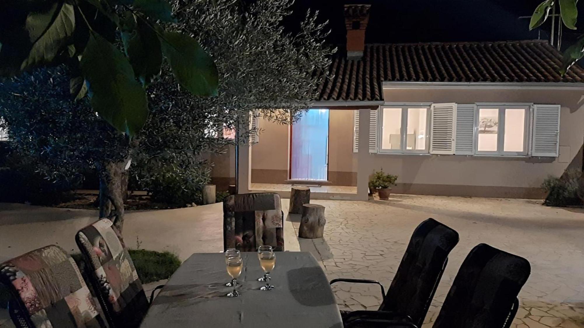Ferienhaus Aqua Mit Pool Jadreski Bagian luar foto